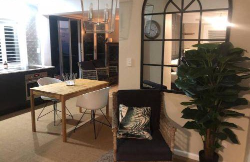 Killcare Heights Apartment | 100 m² Apartment ∙ 1 bedroom ∙ 2 guests