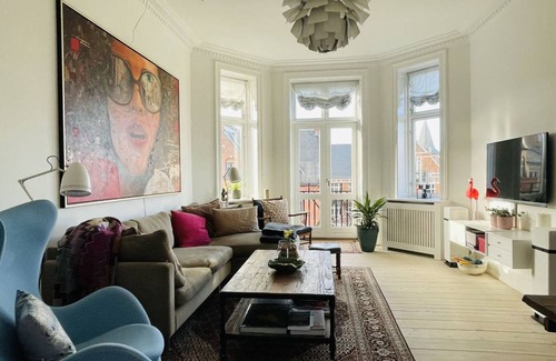 Frederiksberg C Apartment | 100 m² Apartment ∙ 2 bedrooms ∙ 4 guests
