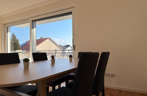 Gerasdorf bei Wien Apartment | 100 m2 Apartment mit Balkon und Parkplatz