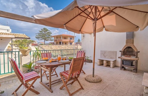 Punta Secca Apartment | 100 m² Apartment ∙ 2 bedrooms ∙ 4 guests