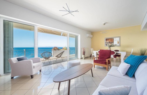 Peiraiki Apartment | 100 m² Apartment ∙ 2 bedrooms ∙ 4 guests