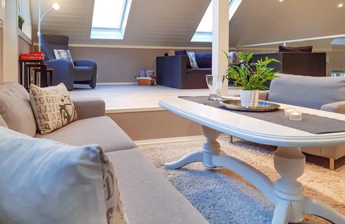 Lyngdal Apartment | 100 m² Apartment ∙ 2 bedrooms ∙ 6 guests