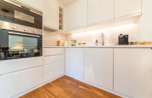 Charneca de Caparica e Sobreda Apartment | 100 m² Apartment ∙ 2 bedrooms ∙ 5 guests