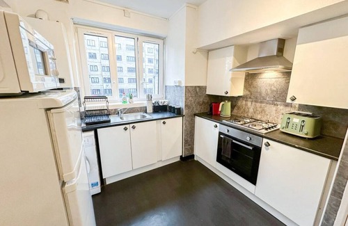 Woodberry Down Apartment | 100 m² Apartment ∙ 3 bedrooms ∙ 9 guests