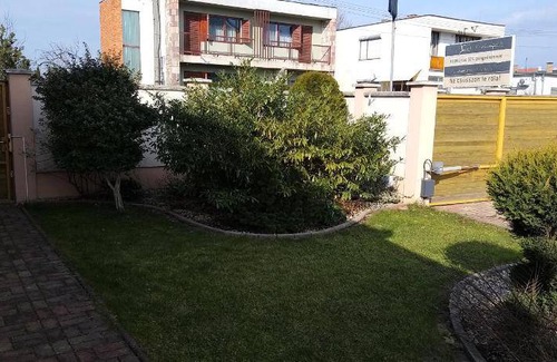 Kisvarda Apartment | 100 m² Apartment ∙ 3 bedrooms ∙ 8 guests