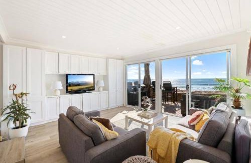 Collaroy Beach Apartment | 100 m² Apartment ∙ 4 bedrooms ∙ 8 guests