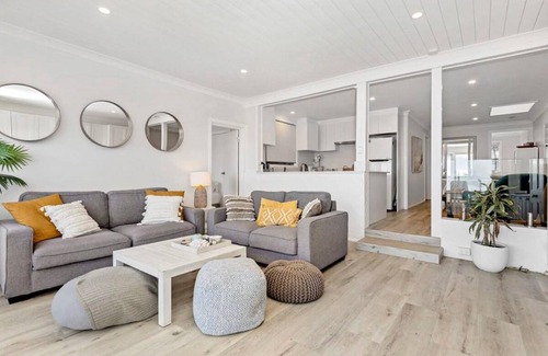 Collaroy Beach Apartment | 100 m² Apartment ∙ 4 bedrooms ∙ 8 guests