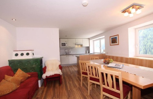 Kappl Apartment | 100 m² Apartment ∙ 4 bedrooms ∙ 10 guests