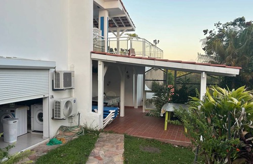 Schoelcher Apartment | 100 m² Apartment ∙ 3 bedrooms ∙ 6 guests