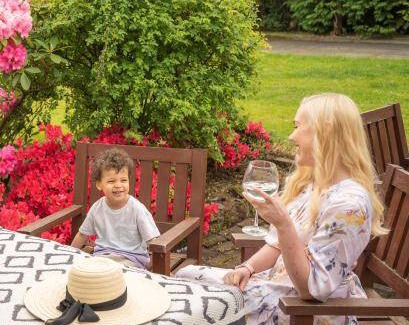 Balloch Bed & Breakfast | 100 m² Bed and breakfast ∙ 4 bedrooms ∙ 14 guests