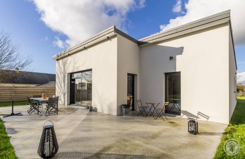 Lessay House | 100 m² Gîte ∙ 3 bedrooms ∙ 6 guests