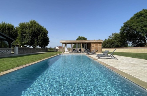 Lasclaveries House | 100 m² Gîte ∙ 3 bedrooms ∙ 6 guests