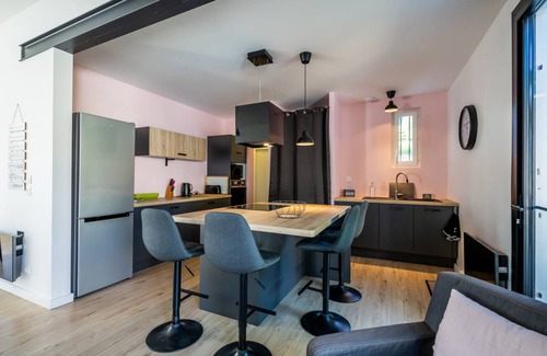 Andernos-les-Bains House | 100 m² House ∙ 3 bedrooms ∙ 9 guests