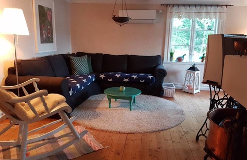 Skinnskatteberg Municipality House | 100 m² House ∙ 2 bedrooms ∙ 5 guests