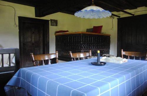 Predjama House | 100 m² House ∙ 2 bedrooms ∙ 6 guests
