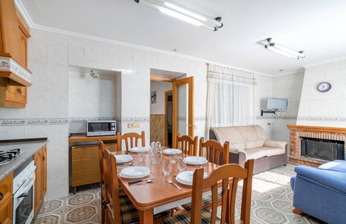Alicante House | 100 m² House ∙ 3 bedrooms ∙ 8 guests