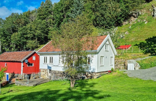 Flekkefjord House | 100 m² House ∙ 3 bedrooms ∙ 6 guests