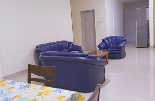 Sandakan House | 100 m² House ∙ 3 bedrooms ∙ 7 guests
