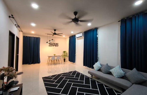 Temerloh House | 100 m² House ∙ 3 bedrooms ∙ 7 guests