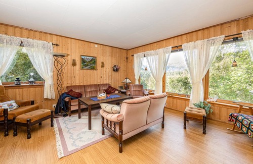 Luster House | 100 m² House ∙ 3 bedrooms ∙ 4 guests