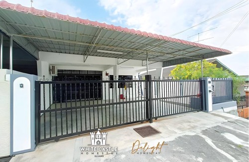 Kluang House | 100 m² House ∙ 4 bedrooms ∙ 13 guests