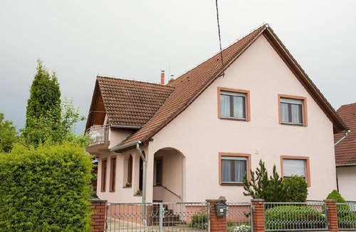 Balatonbereny House | 100 m² House ∙ 2 bedrooms ∙ 6 guests