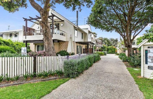 Barwon Heads Apartment | 100 m² Serviced apartment ∙ 2 bedrooms ∙ 8 guests