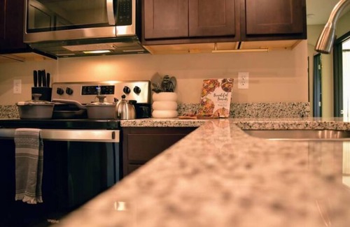 Rosemount Apartment | 100 - New, Modern & Comfortable 2 Bedroom Apt