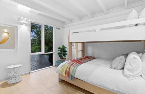 Balnarring Beach Apartment | 1000 m² Apartment ∙ 4 bedrooms ∙ 9 guests