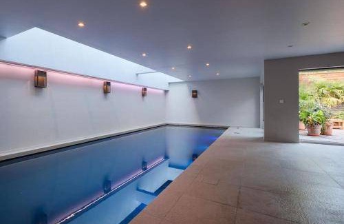 Sint-Pieters-Woluwe Villa | 1000 m² Villa ∙ 5 bedrooms ∙ 6 guests