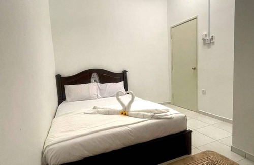 Durian Tunggal House | 1000 m² House ∙ 3 bedrooms ∙ 9 guests