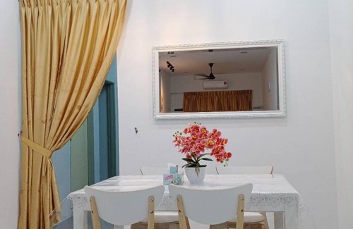 Jerantut House | 1000 m² House ∙ 4 bedrooms ∙ 8 guests