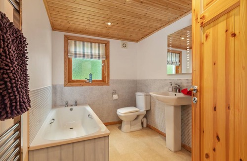 Penally Cabin | 1000 m² Lodge ∙ 3 bedrooms ∙ 6 guests