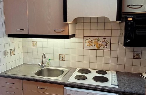 Plagne Centre Apartment | 100m from ski slopes, 1st floor, view ski slopes, balcony, tv, ski locker, 37m², La Plagne