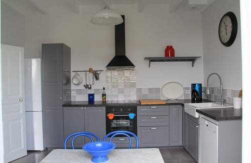 Primelin House | 100m from the beach Loc'h, vacation home near the Pointe du Raz