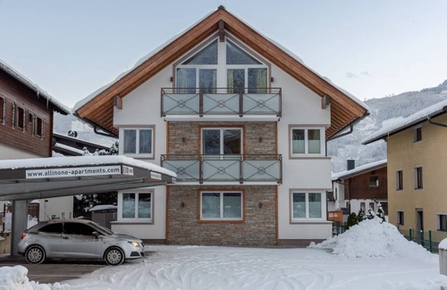 Schuttdorf Apartment | 101 m² Apartment ∙ 3 bedrooms ∙ 8 guests