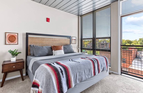 Old West Side Apartment | 102 m² Apartment ∙ 2 bedrooms ∙ 4 guests