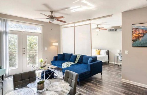 Legacy Park Apartment | 102 m² Apartment ∙ 2 bedrooms ∙ 5 guests
