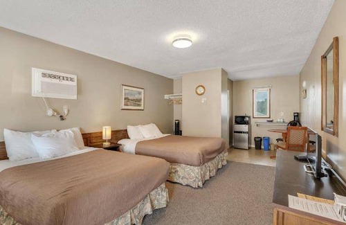 Drumheller Hotel | 102 m² Motel ∙ 2 bedrooms ∙ 11 guests