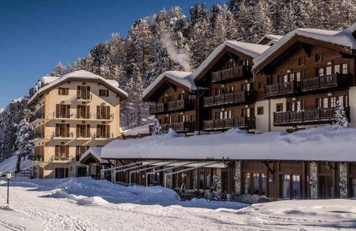 Zermatt Hotel | 103 m² Hotel ∙ 2 bedrooms ∙ 10 guests