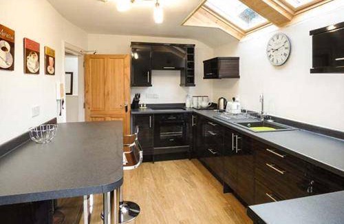 Ambleside Apartment | 105 m² Apartment ∙ 1 bedroom ∙ 4 guests
