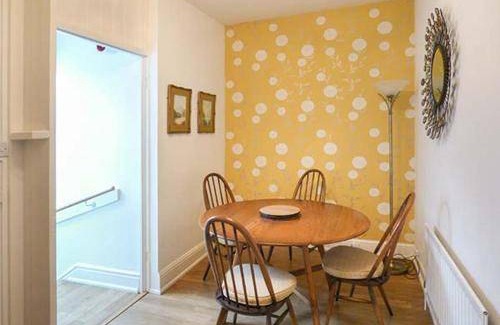 Ambleside Apartment | 105 m² Apartment ∙ 1 bedroom ∙ 4 guests