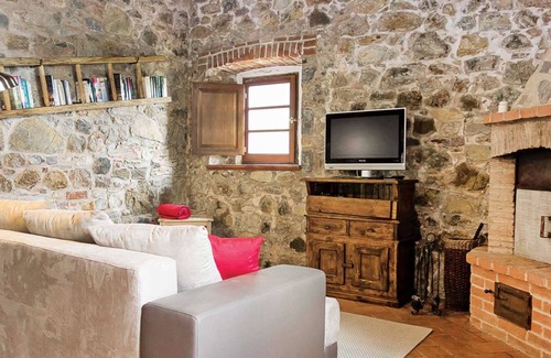 Pomarance House | 105 m² House ∙ 1 bedroom ∙ 4 guests