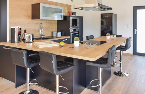 Creances House | 105 m² House ∙ 3 bedrooms ∙ 6 guests
