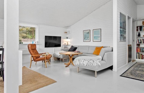Bratten Strand House | 105 m² House ∙ 3 bedrooms ∙ 5 guests