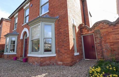 Boston House | 105 Spilsby Road