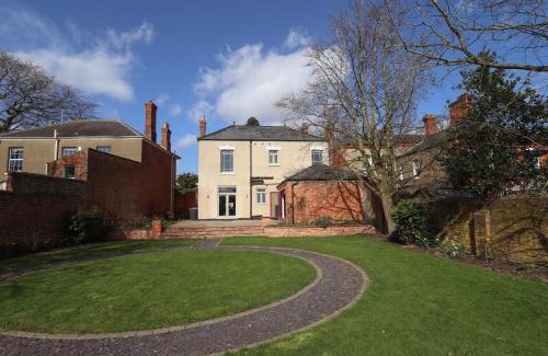 Boston House | 105 Spilsby Road