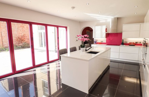Boston Cottage | 105 SPILSBY ROAD, pet friendly, character holiday cottage in Boston
