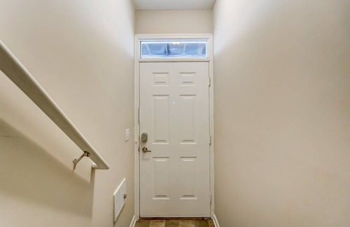 Summit Station Apartment | 106 m² Apartment ∙ 2 bedrooms ∙ 4 guests