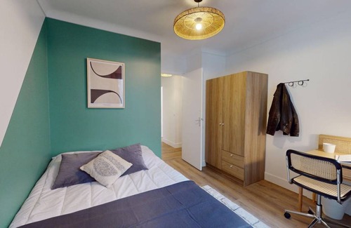 Porte d'Asnieres Resort | 106 m² Private room ∙ 1 bedroom ∙ 1 guest